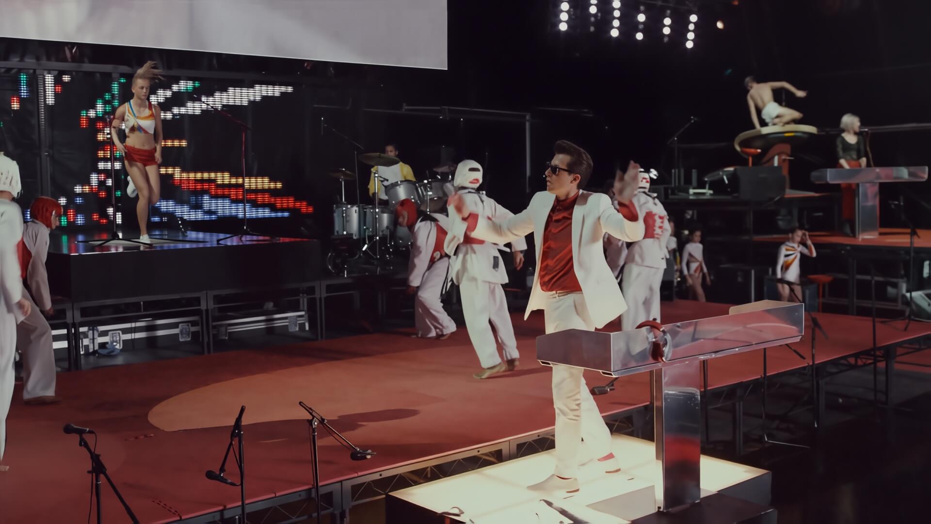 Coca_Cola_’Move_To_The_Beat’.00_00_08_21.Still001-gigapixel-wonder-1920w (1)