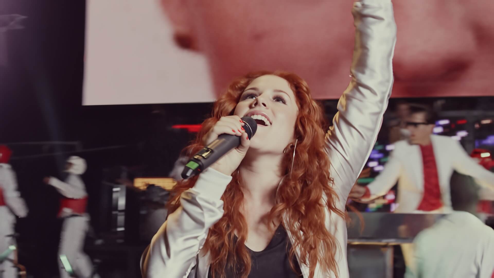 Coca_Cola_’Move_To_The_Beat’.00_00_14_10.Still002-gigapixel-wonder-1920w